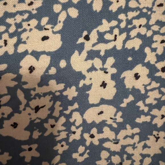 LC Waikiki Women’s V-Neck Button Down Flutter Sleeves Lightweight Top Sz40 Blue - Picture 2 of 11